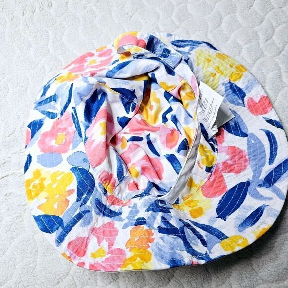 Carter's swimsuit set floral watercolor rashguard hat bottoms 24M 24 months - Picture 7 of 8